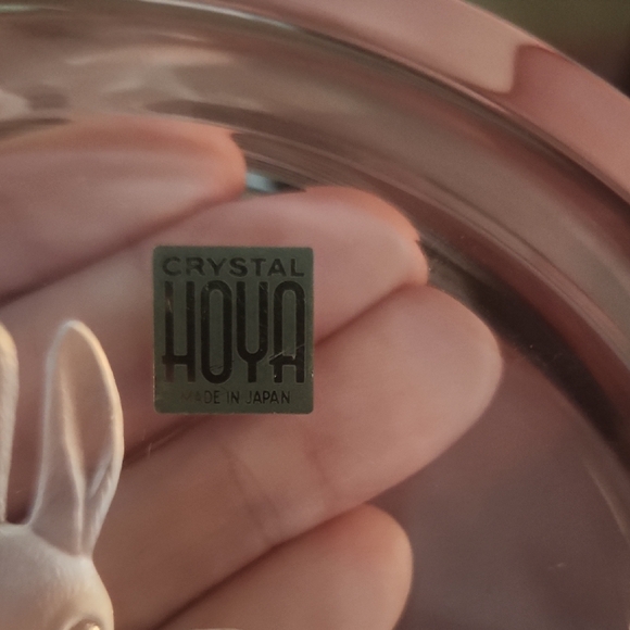 Crystal Hoya Rabbit Paperweight - Picture 2 of 4